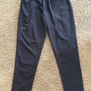 Under Armour Black Sweatpants with Tapered Fit and Moisture-Wicking Fabric